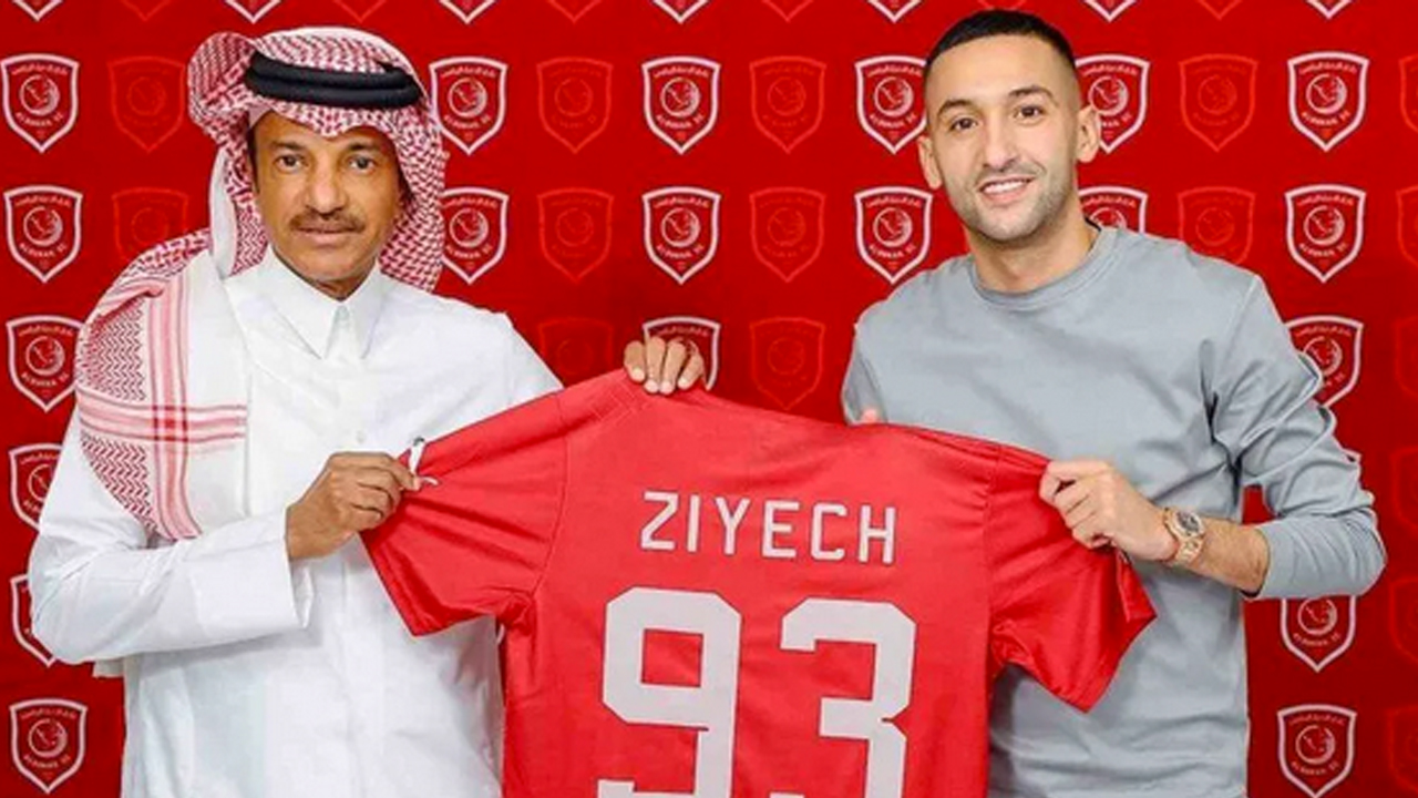 Foto - Ne kadar edepsiz bir adammışsın sen yahu! Bi düş yakasından Galatasaray’ın artık!