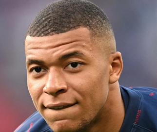 Foto - Ne Messi, ne Ronaldo! Şaşkına çeviren karar! Futbol tarihinde bir ilk… Eşi benzeri görülmemiş imza parası: 