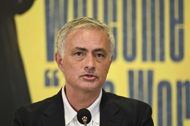 Foto - Ne Mourinho ne de Ali Koç takımda görmek istemiyor! Fenerbahçe'de 2 ayrılık birden