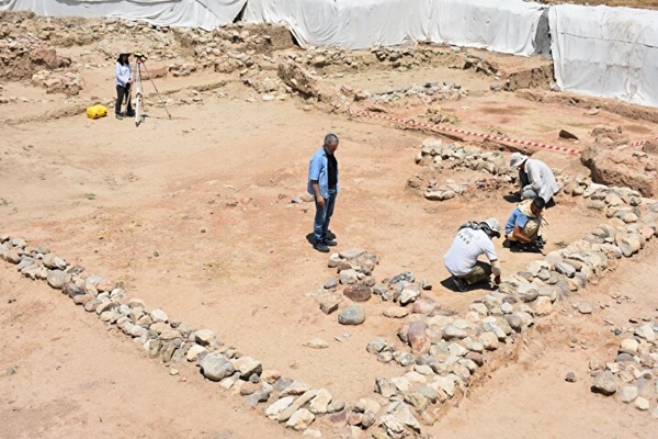 Ne olduğunu öğrenince çok şaşıracaksınız! İzmir'de yapılan kazılarda bulundu