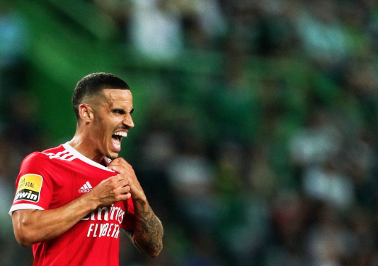 Foto - Ne oluyor, neler oluyor? Süper Lig'dekileri çıldırtacak adımı duyurdu! Galatasaray topa girerse rakiplerinin hiç istemediği şey olacak: Benfica'nın yıldızı Galatasaray'a! 