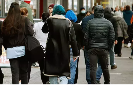 Ne Ruslar ne Araplar! İspanya'yı bırakıp Türkiye'ye gelme kararı aldılar, milyonlarca insan yola çıktı