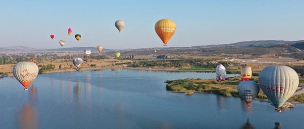 Foto - Ne Ruslar ne Araplar! İspanya'yı bırakıp Türkiye'ye gelme kararı aldılar, milyonlarca insan yola çıktı