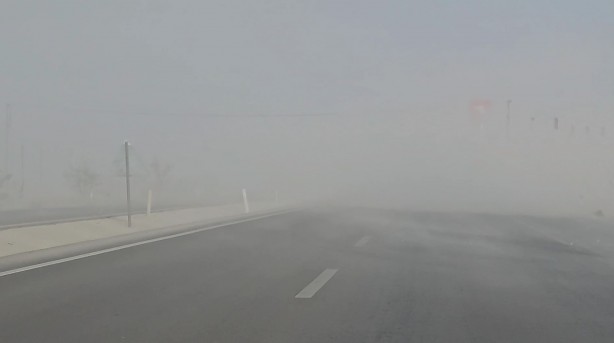 Foto - Ne Suudi Arabistan ne Mısır! Türkiye'de kum fırtınası kazalara neden oldu