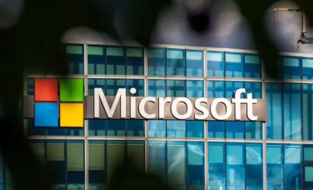 Foto - Ne üreteceklerini şaşırdılar! Microsoft'tan yapay zekalı sırt çantası