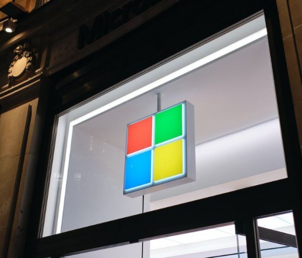 Foto - Ne üreteceklerini şaşırdılar! Microsoft'tan yapay zekalı sırt çantası