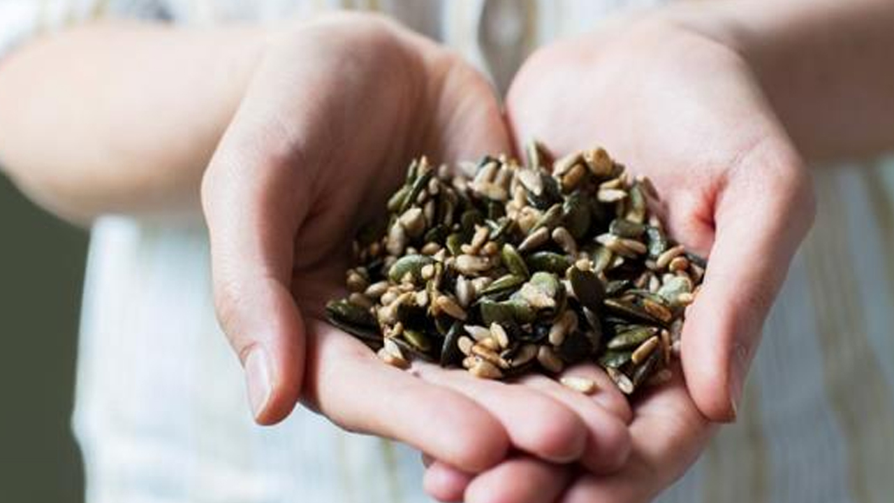 Ne varsa onda: Magnezyum, Omega-3 , E vitamin, Kalsiyum! Bu şifa deposu tohum ve besinleri ABD'li doktor açıkladı! 