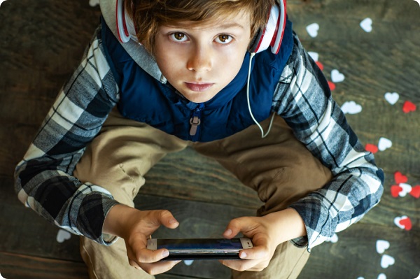 Foto - Ne yapmak gerekiyor? İnternette çocuklar için 7 tehlike