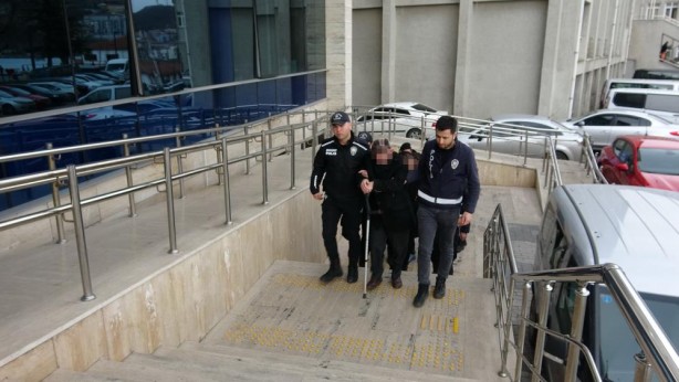 Foto - Ne yaptığını duyunca şaşıracaksınız! Yaşından başından bastonundan utan ahlaksız