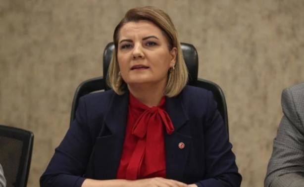 Foto - Ne yaptıkları belli değil! CHP'de bir kriz daha | Fatma Kaplan Hürriyet adaylıktan çekildi