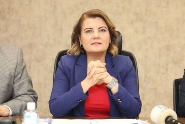 Foto - Ne yaptıkları belli değil! CHP'de bir kriz daha | Fatma Kaplan Hürriyet adaylıktan çekildi