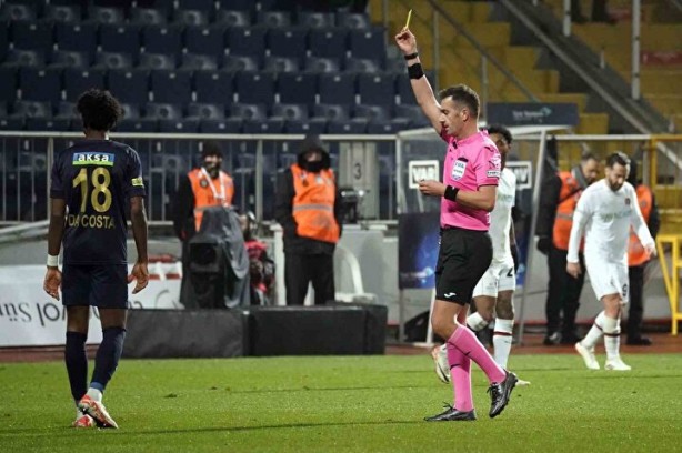 Foto - Ne yaptın Emre sen böyle? Bütün Fenerbahçeliler bunu konuşuyor! Sinirlerine hakim olamadı!