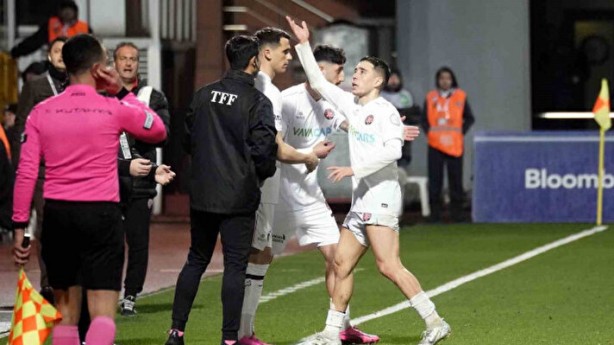 Foto - Ne yaptın Emre sen böyle? Bütün Fenerbahçeliler bunu konuşuyor! Sinirlerine hakim olamadı!