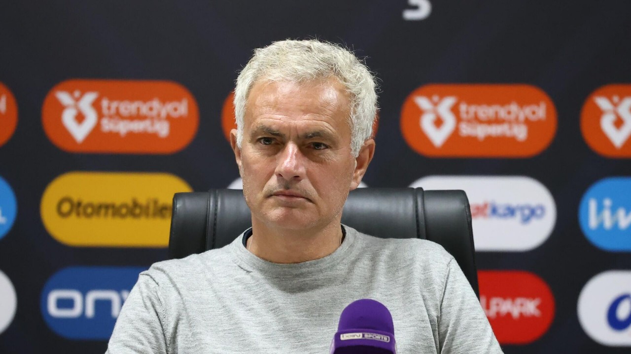 Foto - Ne yaptın sen Mourinho! Tamam sen bilirsin de bu kadarı fazla değil mi? Fenerlileri çıldırtan karar