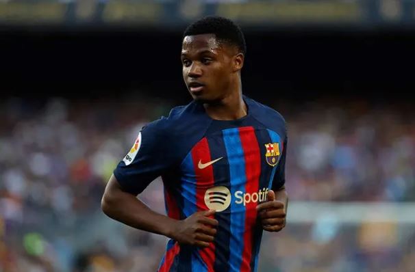 Foto - Ne yaptın sen Mourinho! Tamam sen bilirsin de bu kadarı fazla değil mi? Fenerlileri çıldırtan karar