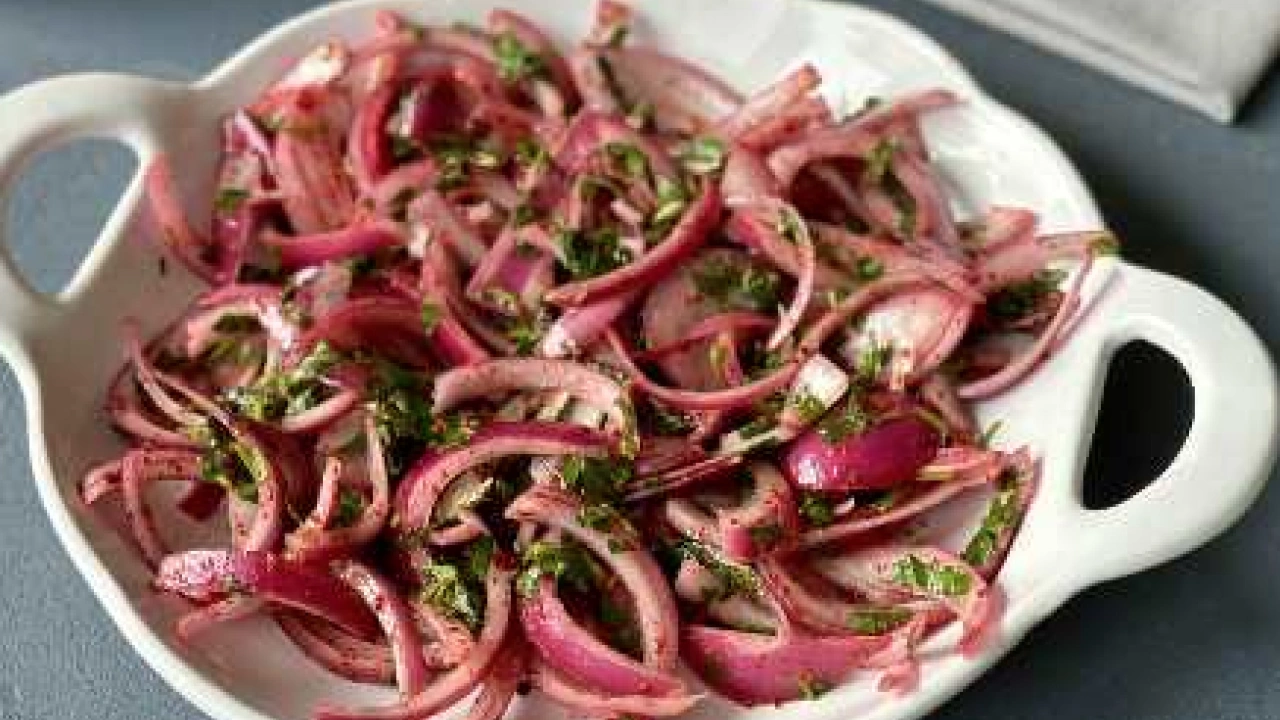 Foto - Ne yumurta, ne peynir, ne zeytin... Hepsini geride bırakıyor! En çok tercih edilen kırmızı soğandaki mucize...