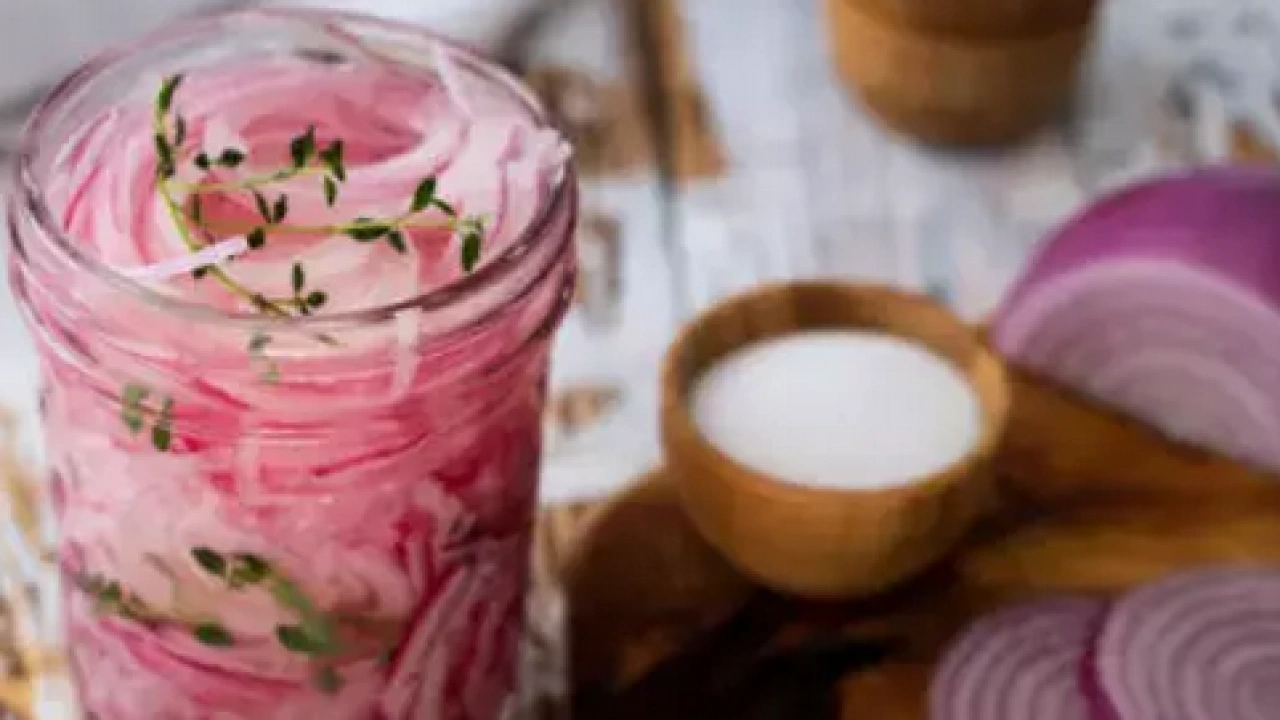 Ne yumurta, ne peynir, ne zeytin... Hepsini geride bırakıyor! En çok tercih edilen kırmızı soğandaki mucize...