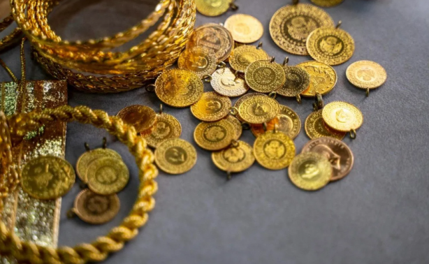 Foto - Dolar tahminleri olay olan Necmettin Batırel bu kez gram altın için sessizliğini bozdu: Altın o rakamı görecek