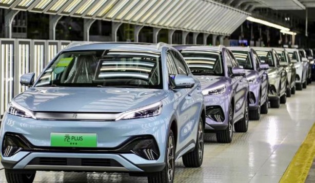 Foto - Neden Çin'in otomobillerine vergi konuldu? İşte devletleri ürküten rakam