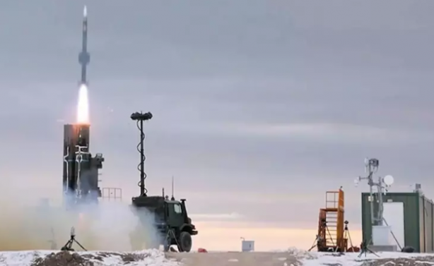 Foto - Neden şimdi? Çelik Kubbe'de merak edilenler