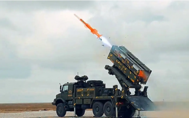 Foto - Neden şimdi? Çelik Kubbe'de merak edilenler