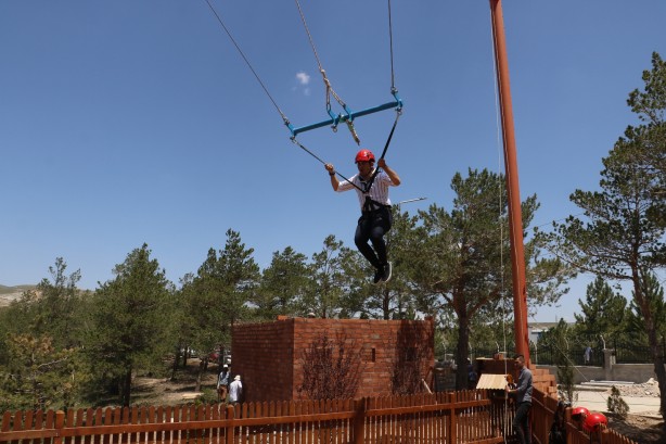 Foto - Nefes kesen dev salıncak, yürekleri ağza getiriyor