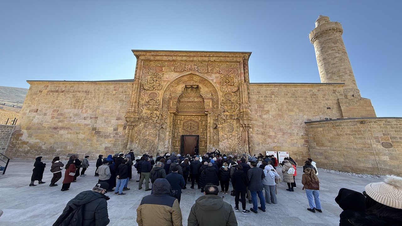 Nefes kesen güzellik! "Anadolu’nun El Hamrası" yoğun ilgi görüyor