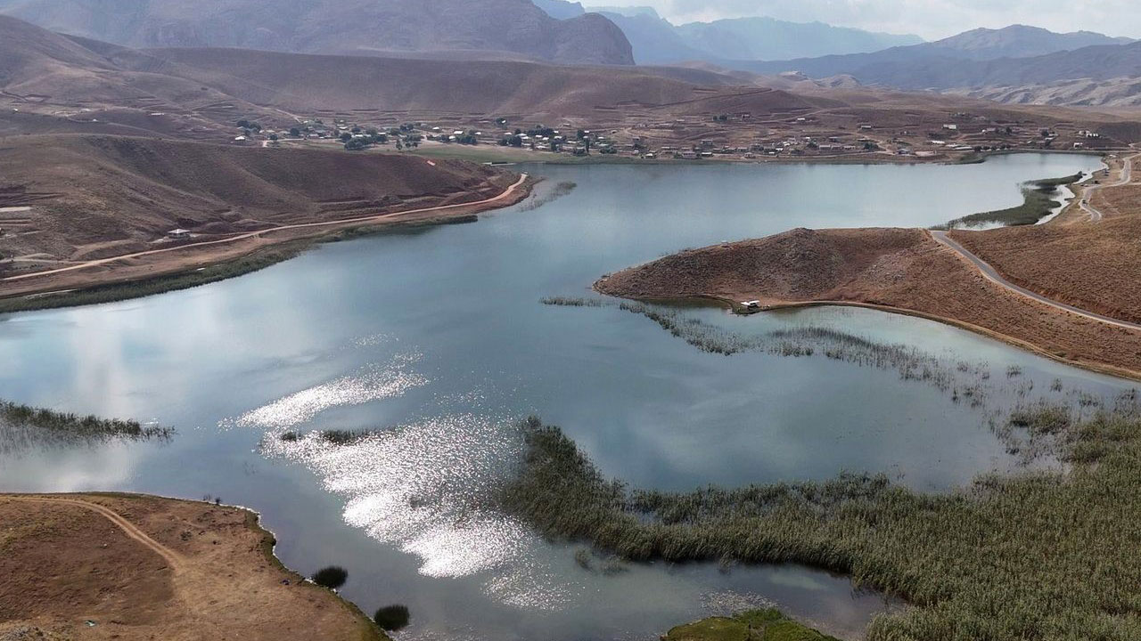 Foto - Nefes kesen manzara! Torosların zirvesinde iki saklı cennet