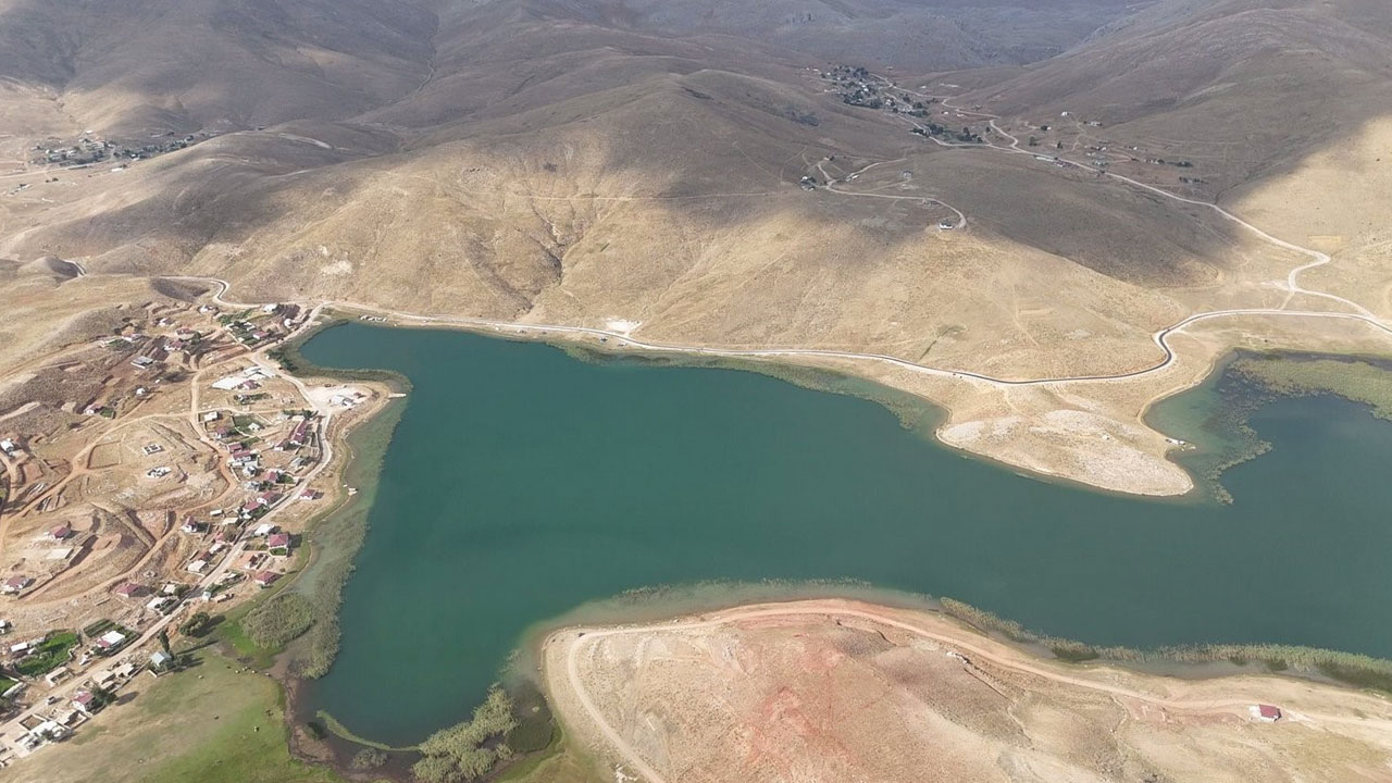 Foto - Nefes kesen manzara! Torosların zirvesinde iki saklı cennet