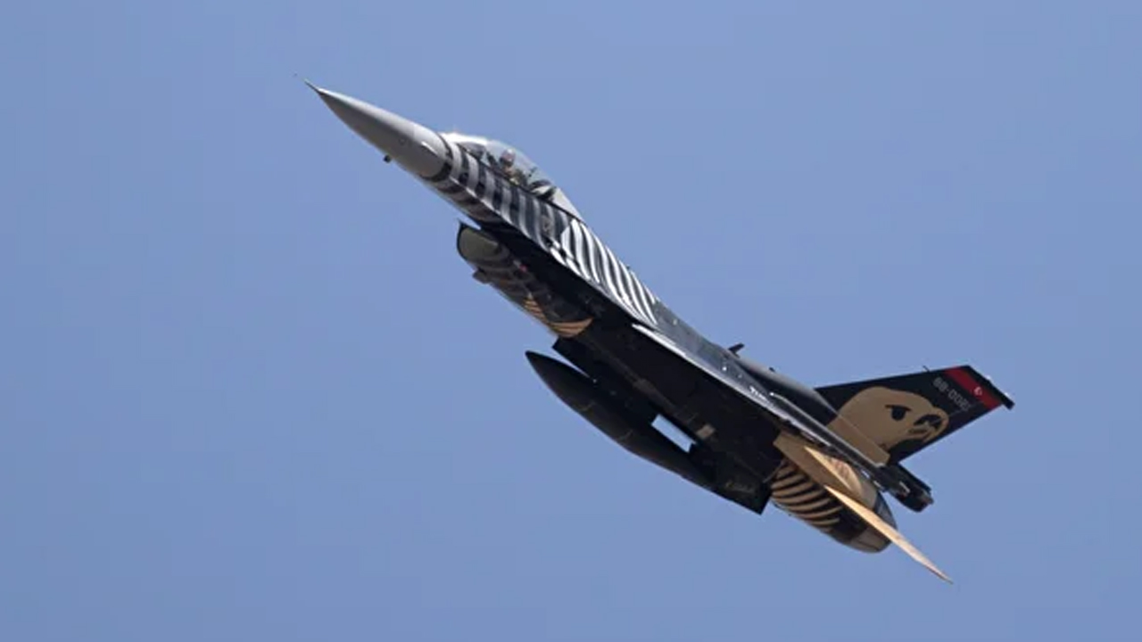 Foto - SOLOTÜRK 30 Ağustos 2025 gösteri uçuşu! SOLOTÜRK gösteri programı damga vuracak