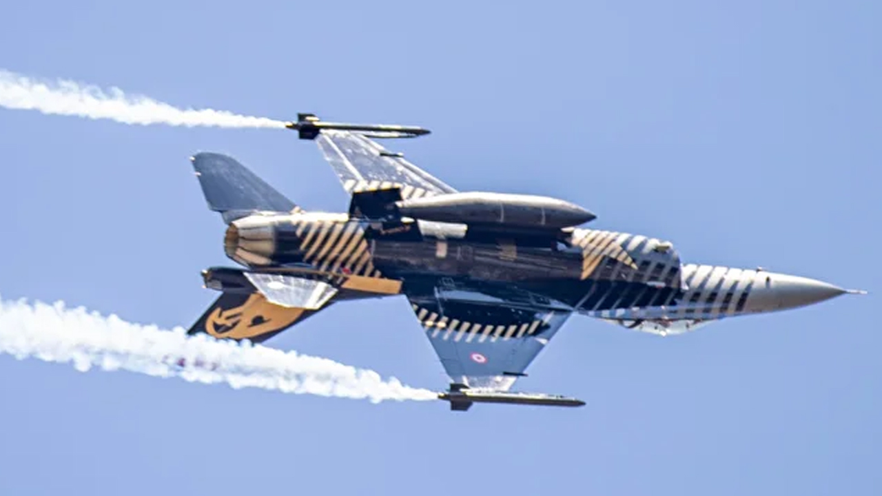 Foto - SOLOTÜRK 30 Ağustos 2025 gösteri uçuşu! SOLOTÜRK gösteri programı damga vuracak