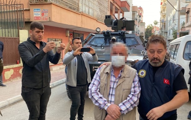 Foto - Nefes onlara haram! Türkiye'den şafak baskını
