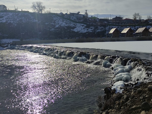 Foto - Nehir buz tuttu, bu görüntüler ortaya çıktı! Antarktika değil Türkiye