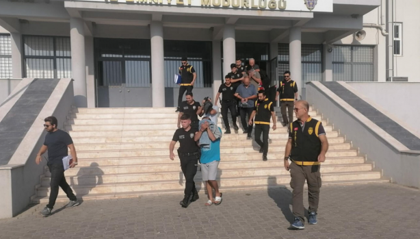 Foto - Neler çıktı neler! Fuhuş operasyonunda şok görüntüler