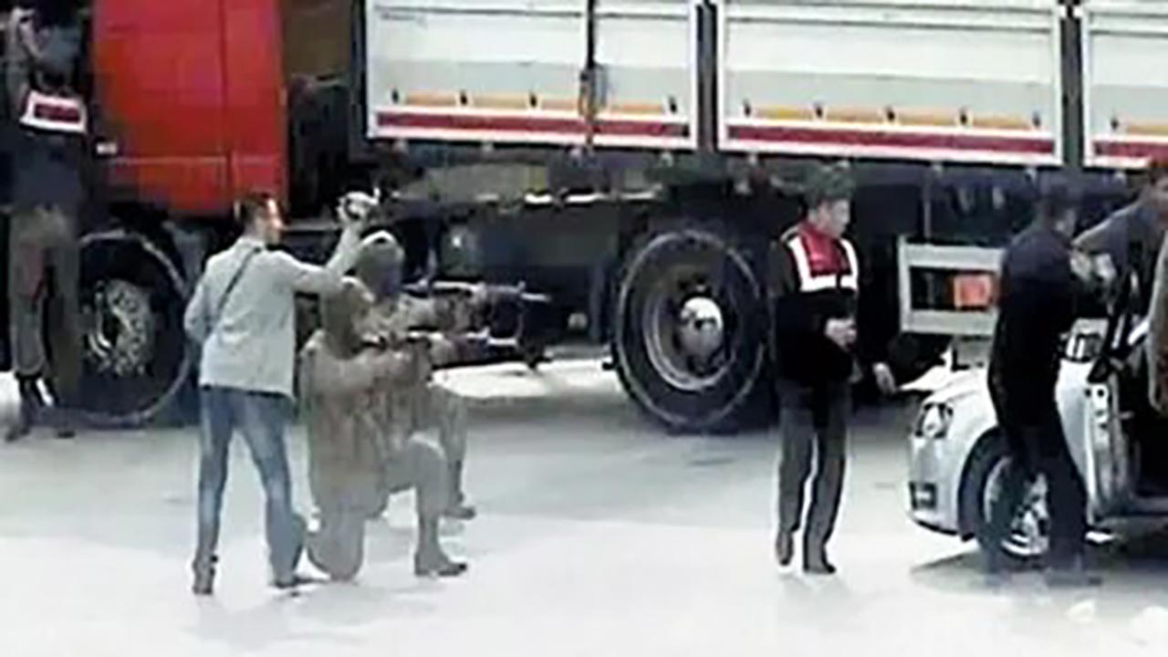 Foto - Neler olmuştu? Mit TIR’ları ihanetinin yıldönümü