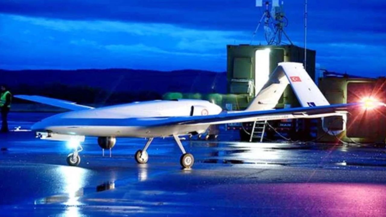 Foto - Neler oluyor: Bayraktar üretim üssü füzelerle vuruldu