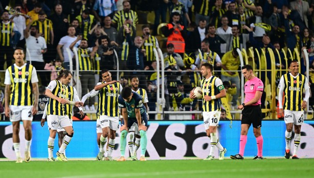 Foto - Neler oluyor böyle? Fenerbahçe’nin başına talih kuşu kondu! Peş peşe dönüşler başladı! Karar açıklandı…
