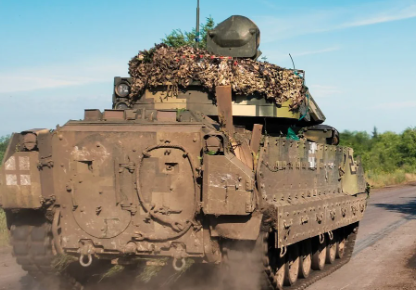 Foto - Neler oluyor böyle? Türkiye'ye saldırmaları için onlarca savaş tankı verdiler hem de bedavaya