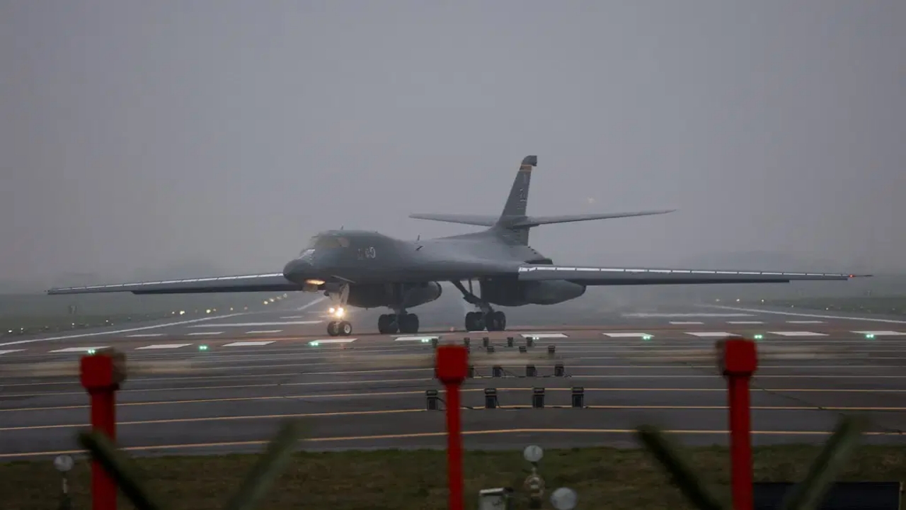 "Neler oluyor" dedirten gelişme! Avrupa ülkesi kapılarını açtı, ölüm makinesi üsse indi