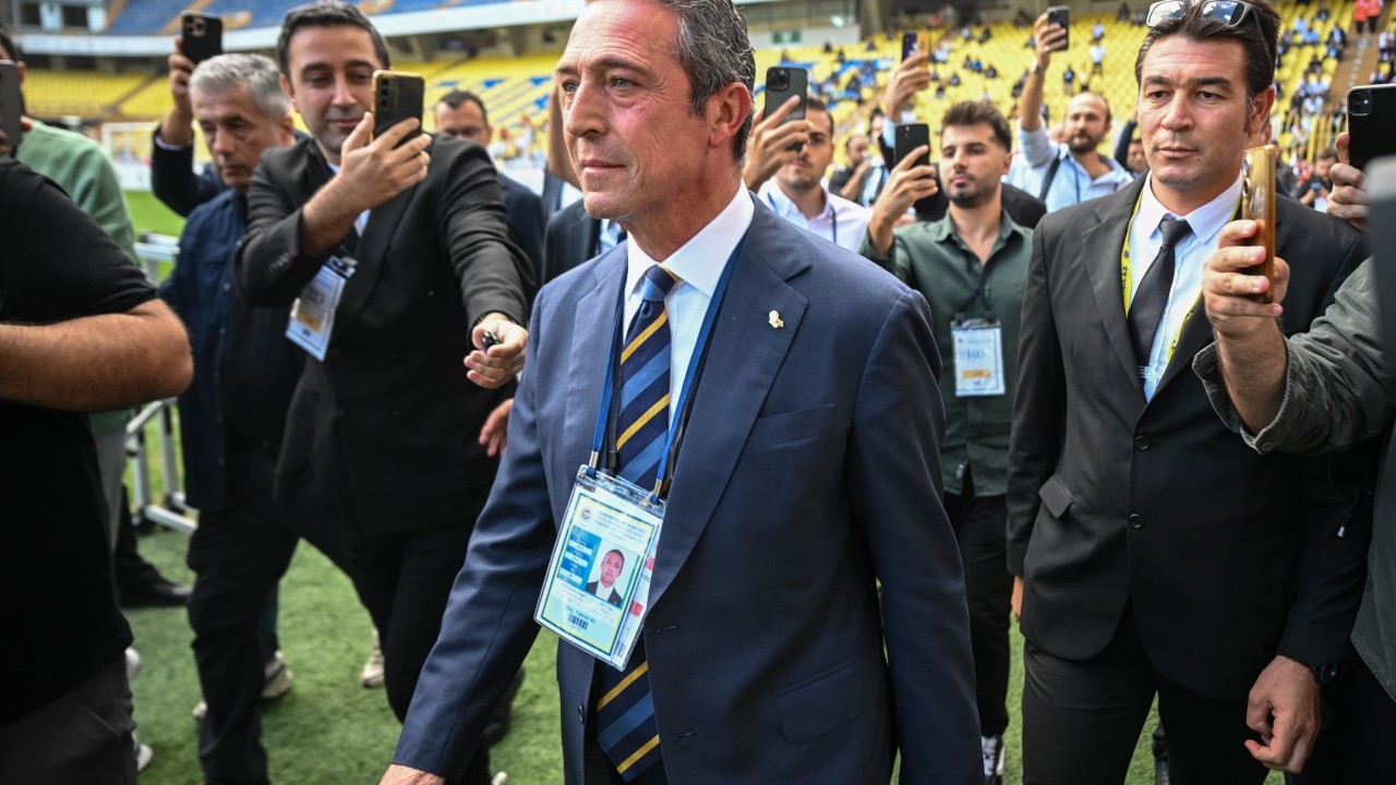 Foto - Neler oluyor neler böyle 8 numara için… Ali Koç'un gözdesi bu isimdi olmadı: Ali Koç itiraf etti…