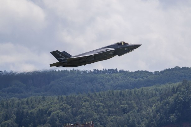 Foto - Neler oluyor? Onlarca F-35 savaş uçağı siparişi verdiler