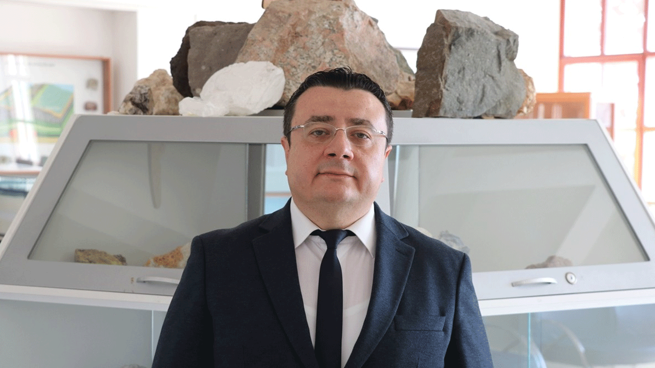 Foto - Neler oluyor? Türkiye'de esrarengiz deprem! 