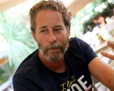 Foto - Neler oluyor? Ünlü oyuncudan kötü haber geldi! Az önce tüm Türkiye’ye duyurdular!