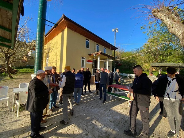 Foto - Neler yapıyor neler! Böyle imama helal olsun