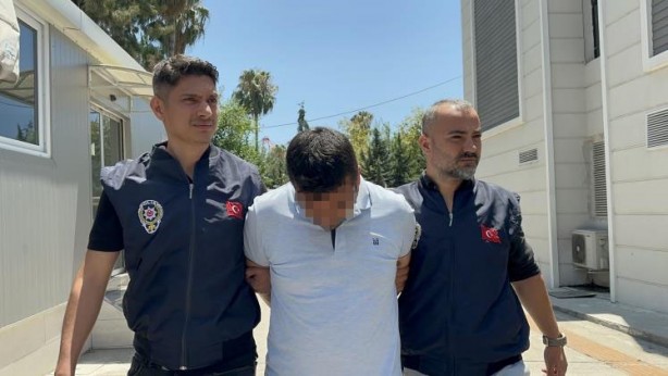 Foto - Neler yapmış neler! Şeytana bile pabucu ters giydiren tokatçı