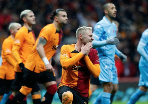 Foto - Nelsson'un yerine gelen isim Galatasaray'ı şok edecek! Göreve gelir gelmez ortalık karıştı: Flaş karar: Duyan duymayanlara haber etsin!