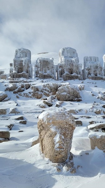 Foto - Nemrut Dağı'nda kartpostallık manzara