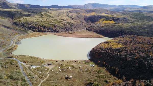 Foto - Nemrut Gölü güzelliğiyle mest etti