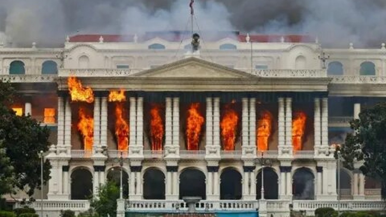 Foto - Nepal cezaevlerinden 15 binden fazla mahkum kaçtı! Ülkede son durum içler acısı...