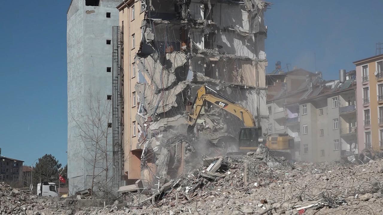 Foto - Nerde bu devlet diyenlerin yüzü kızarır mı? 24 binin üzerinde konut sahiplerine teslim edildi